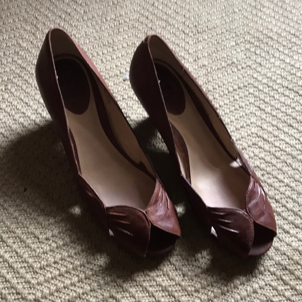 Frye peep toe pumps